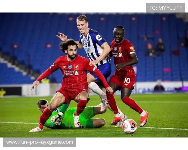 利物浦通过边路的变化持续创造机会